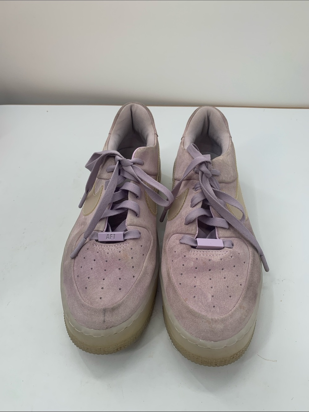 Nike Women’s Suede Low-Top Sneakers in Lavender  Size 10